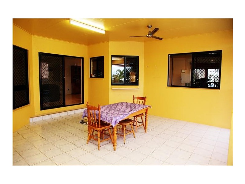 22 Monaro Circuit, Mount Louisa QLD 4814