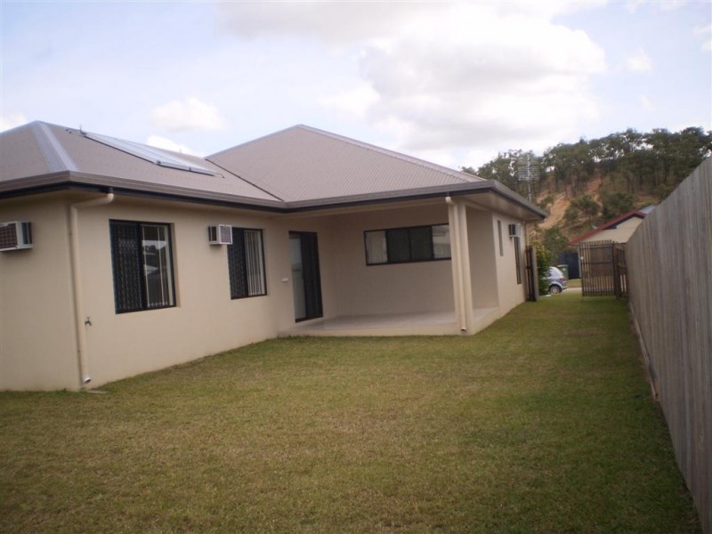 2 Phantom Place, Mount Louisa QLD 4814