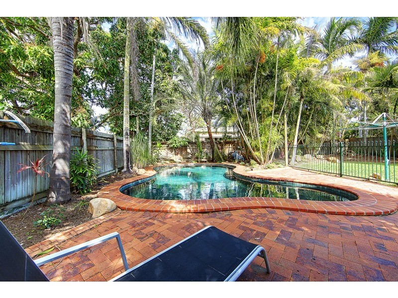 49 Carmody Street, Hermit Park QLD 4812