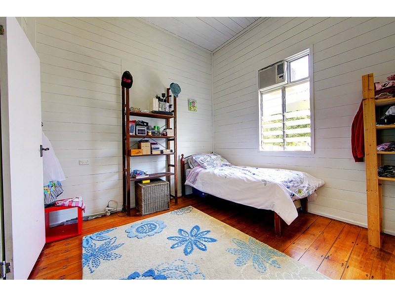 49 Carmody Street, Hermit Park QLD 4812