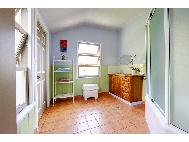 49 Carmody Street, Hermit Park QLD 4812