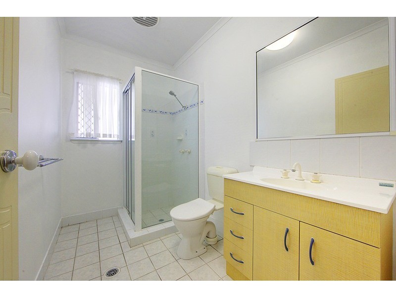 21 SANTA LUCIA DRIVE, Mount Louisa QLD 4814