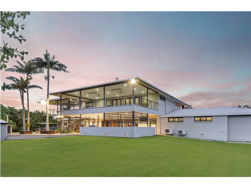 27 Golf Links Drive, Kirwan QLD 4817