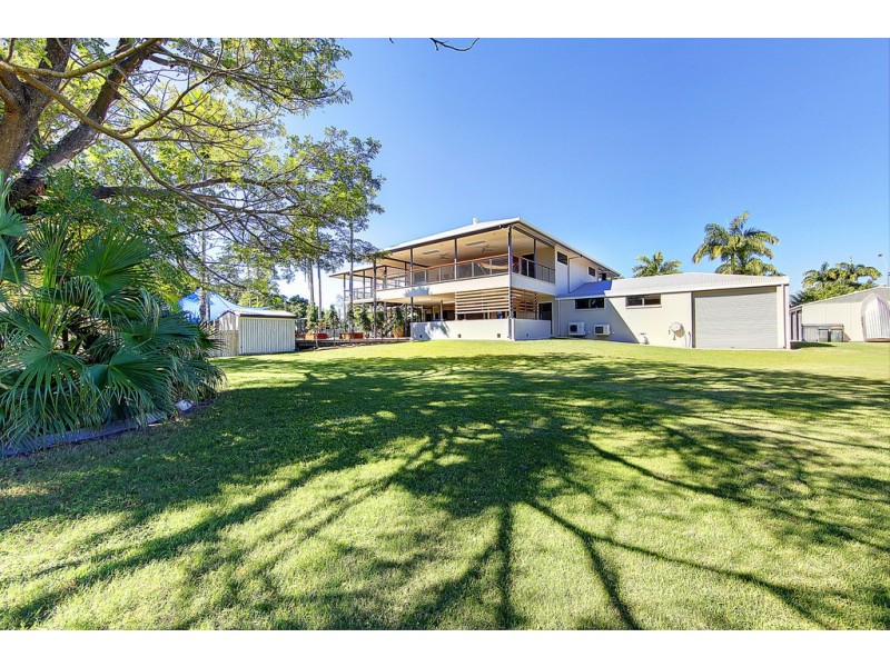 27 Golf Links Drive, Kirwan QLD 4817