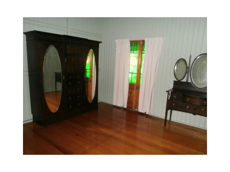 10 REDPATH STREET, North Ward QLD 4810