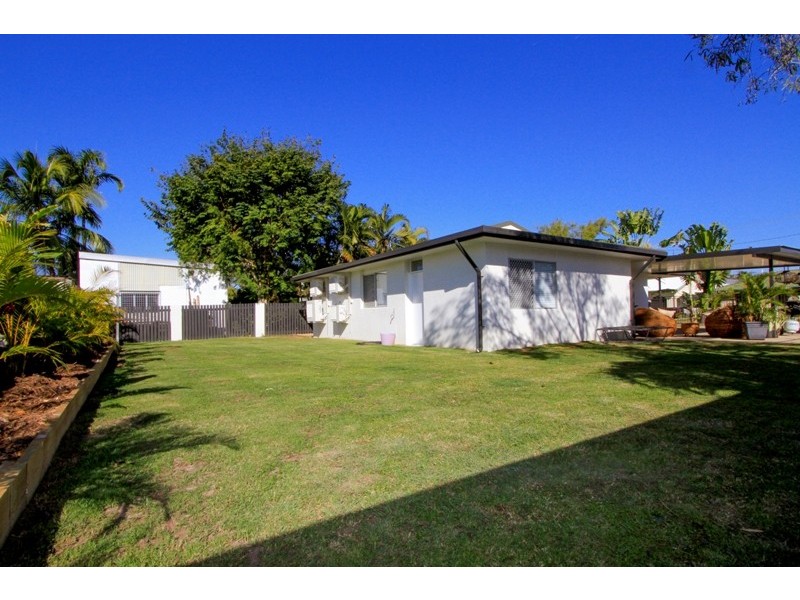 2 Turra Court, Mount Louisa QLD 4814