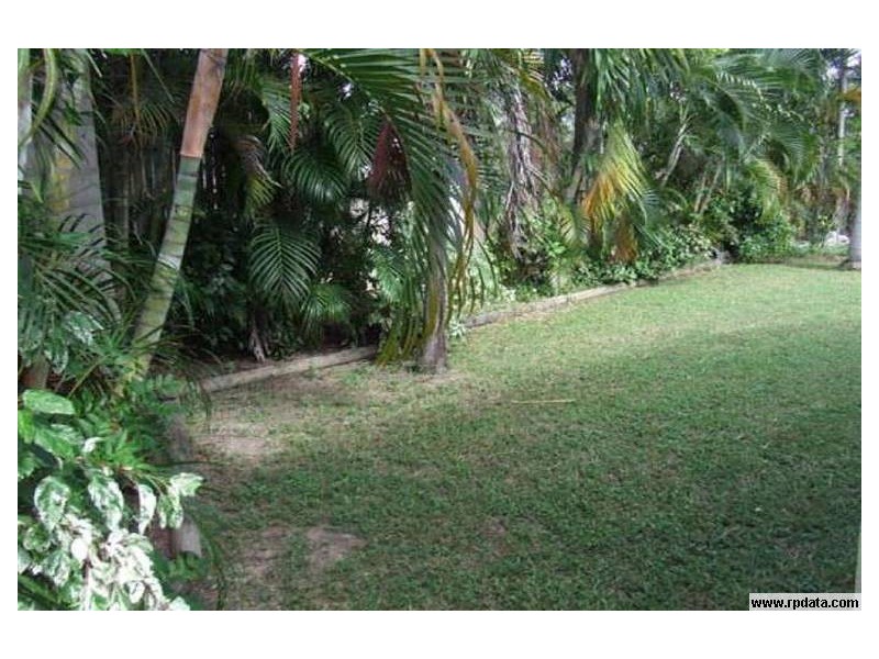 2/1053 Riverway Drive, Condon QLD 4815