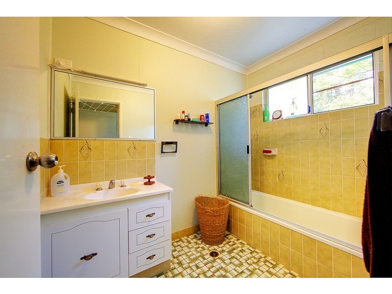 22 Mt Elliot Drive, Alligator Creek QLD 4816