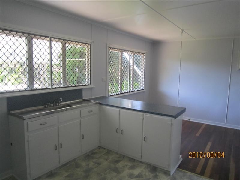 12 Nyora Street, Currajong QLD 4812