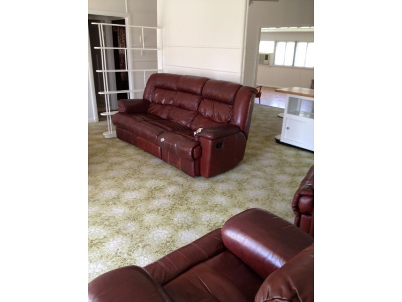 104 ROSS RIVER ROAD, Mundingburra QLD 4812