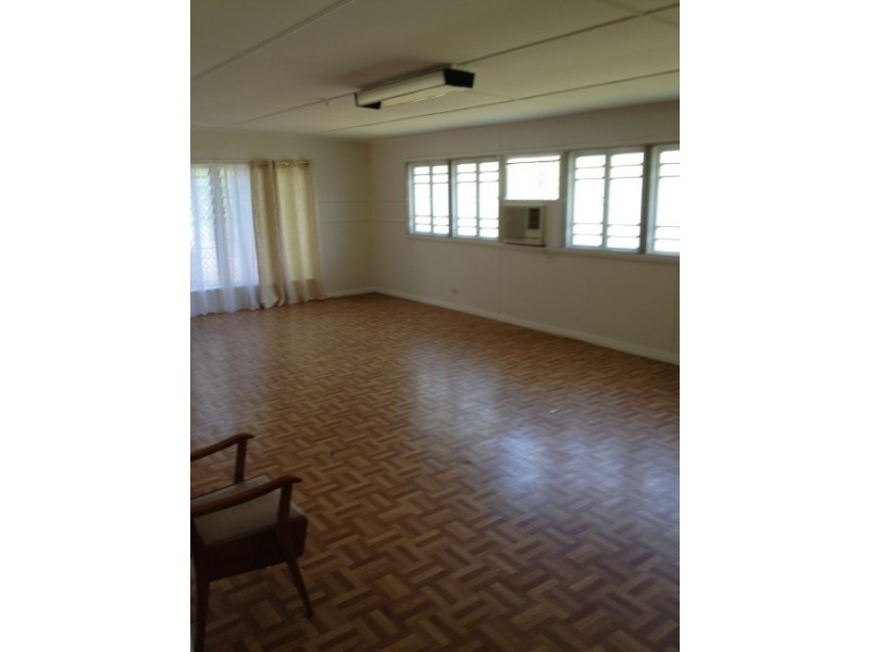 104 ROSS RIVER ROAD, Mundingburra QLD 4812