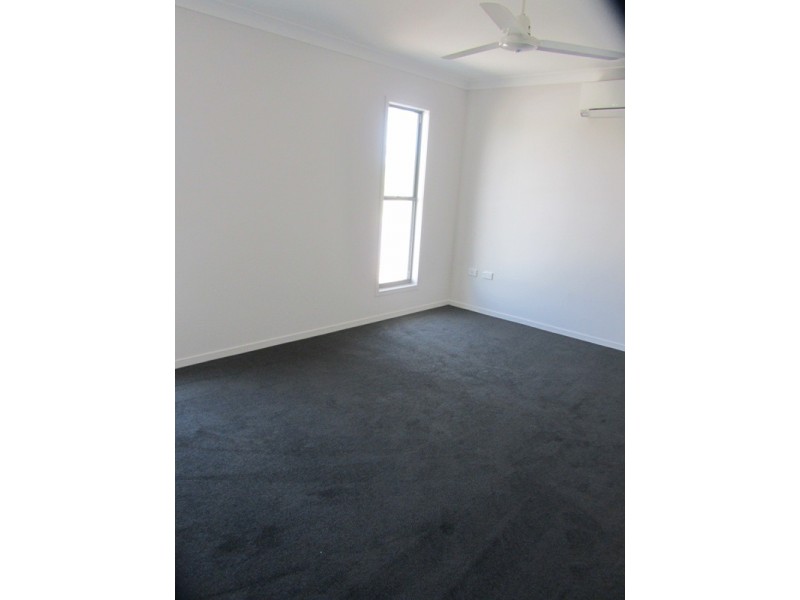 21 Sanctum Boulevard “Sanctum Estate”, Mount Low QLD 4818