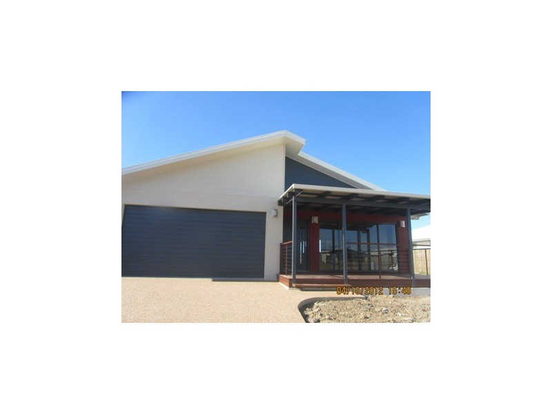 4 Dragon Flower Avenue “Sanctum”, Mount Low QLD 4818