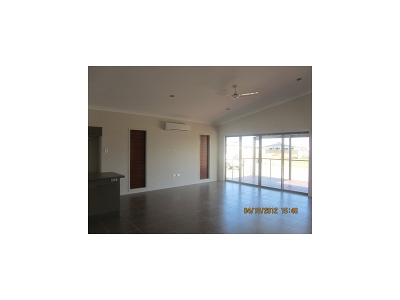4 Dragon Flower Avenue “Sanctum”, Mount Low QLD 4818