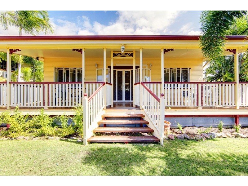 10 Shaw Street, West End QLD 4810