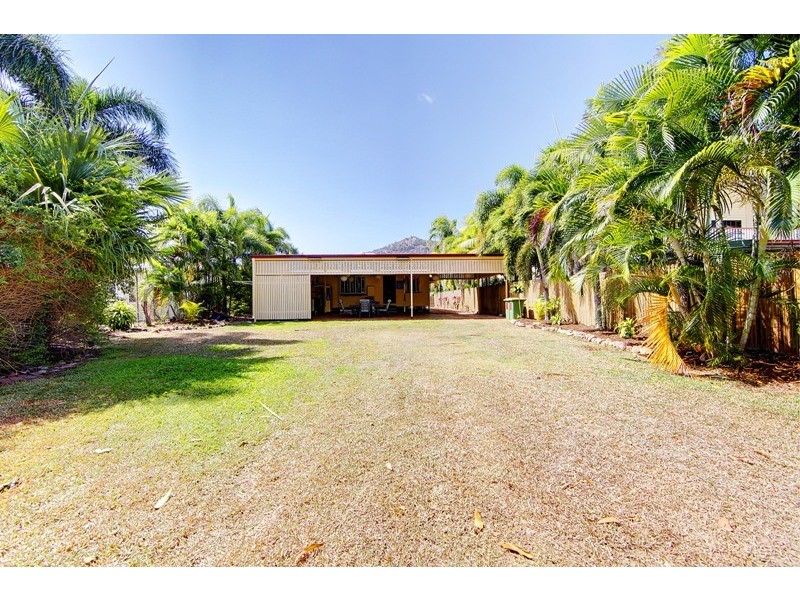 10 Shaw Street, West End QLD 4810