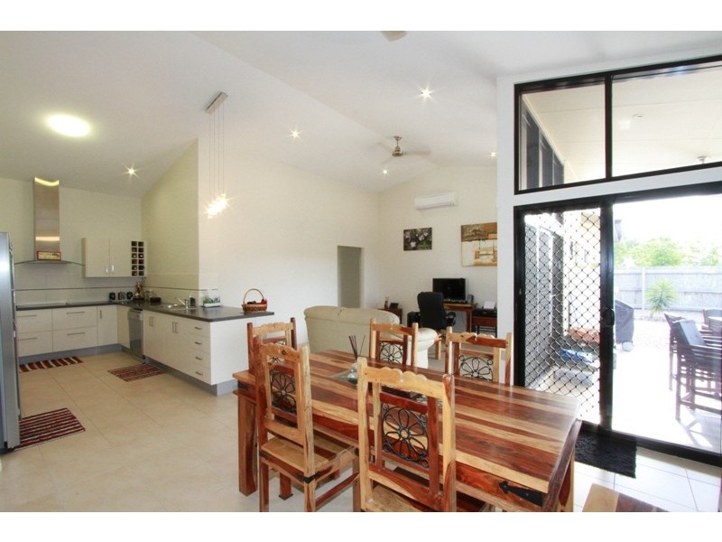 5 Rangeleigh Court, Mount Louisa QLD 4814