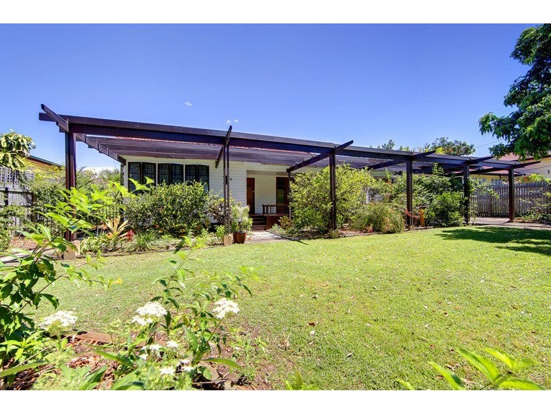 16 Kenilworth Avenue, Hyde Park QLD 4812