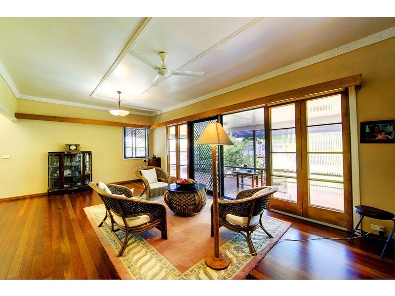 16 Kenilworth Avenue, Hyde Park QLD 4812