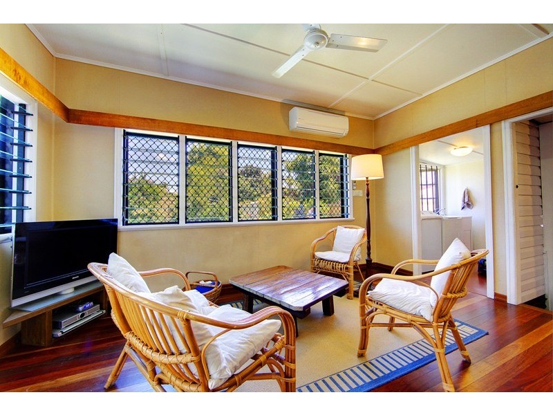 16 Kenilworth Avenue, Hyde Park QLD 4812