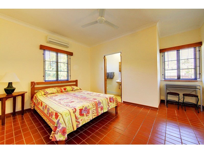 16 Kenilworth Avenue, Hyde Park QLD 4812