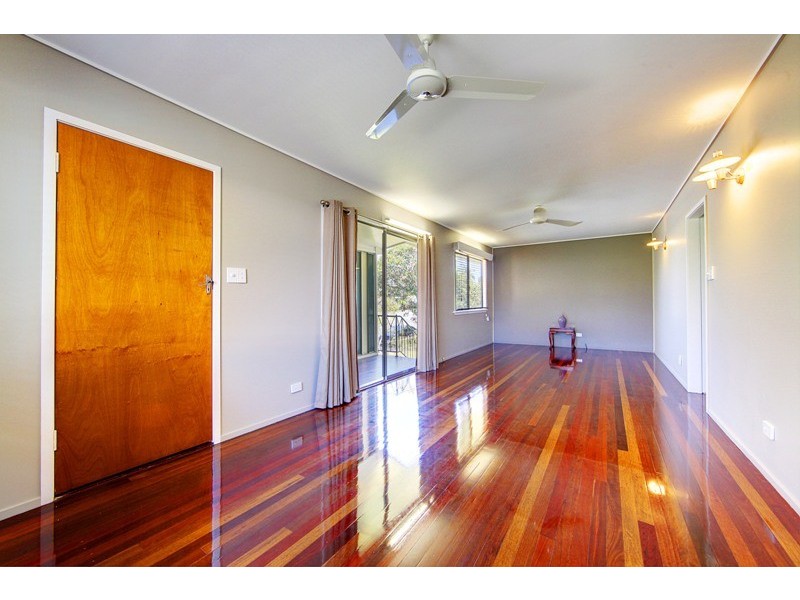 25 West Street, Mundingburra QLD 4812