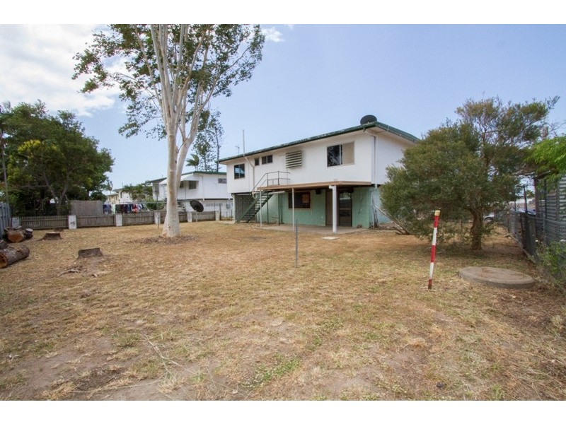 30 Burnett Crescent, Wulguru QLD 4811