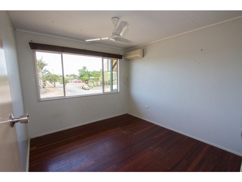 30 Burnett Crescent, Wulguru QLD 4811