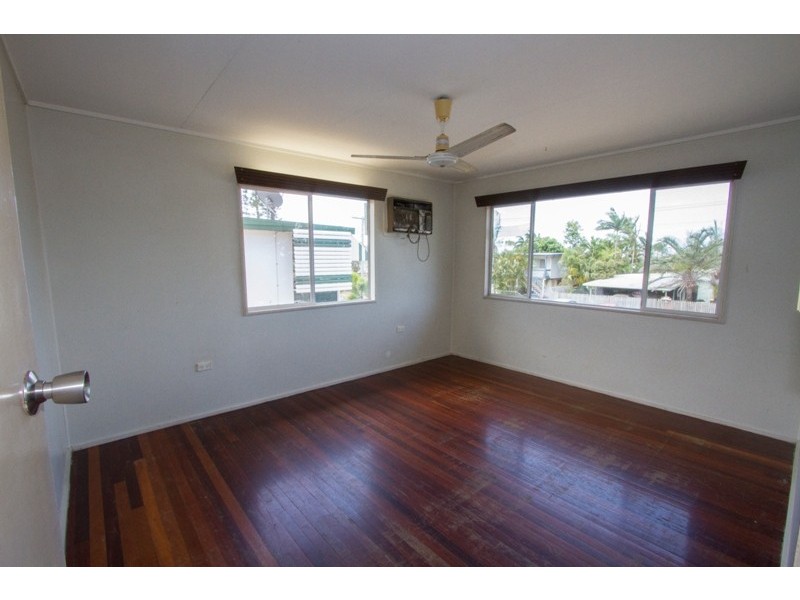 30 Burnett Crescent, Wulguru QLD 4811