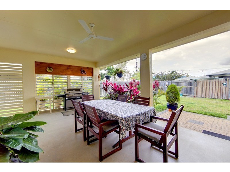 2 Moor Court, Kelso QLD 4815