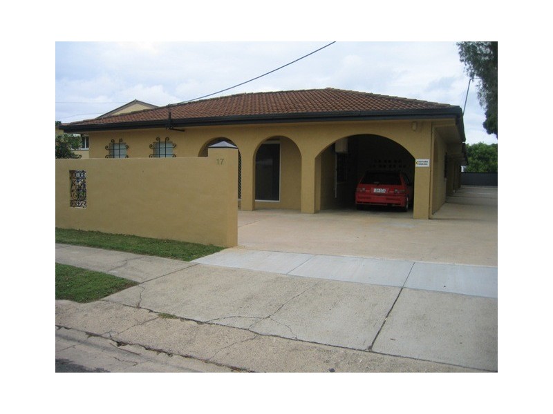 4/17 CRAUFORD STREET, West End QLD 4810