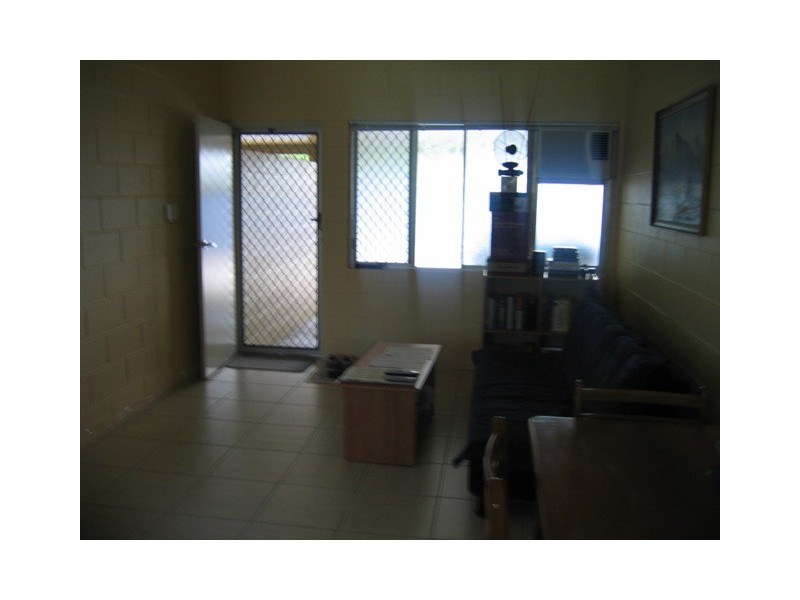 4/17 CRAUFORD STREET, West End QLD 4810