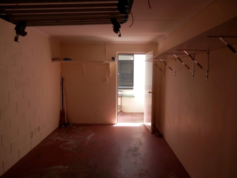 1/7 Warburton Street, North Ward QLD 4810