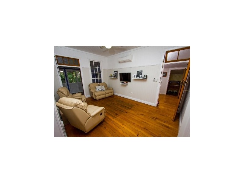 48 Warburton Street, North Ward QLD 4810