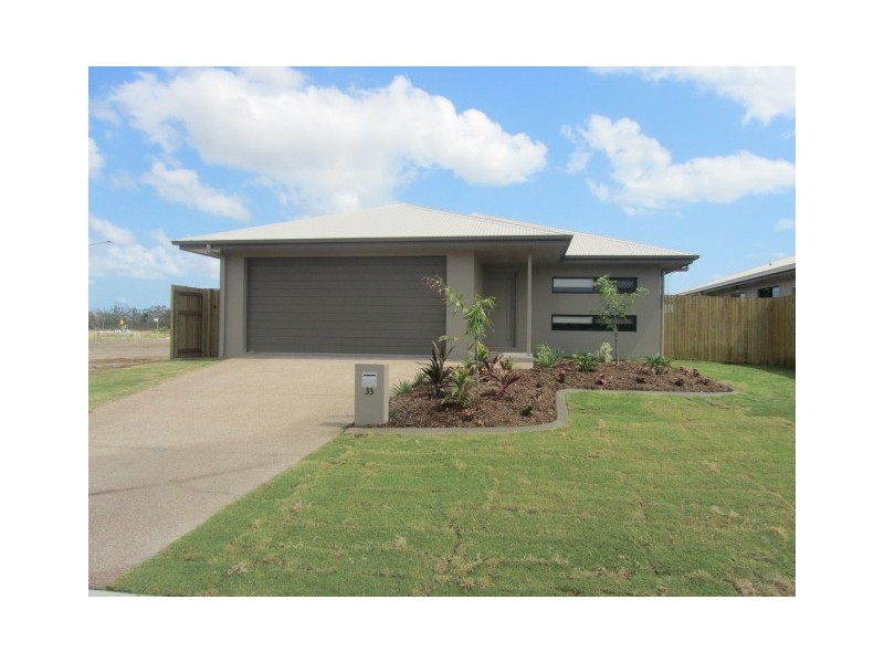 33 Barratonia Way, Mount Low QLD 4818
