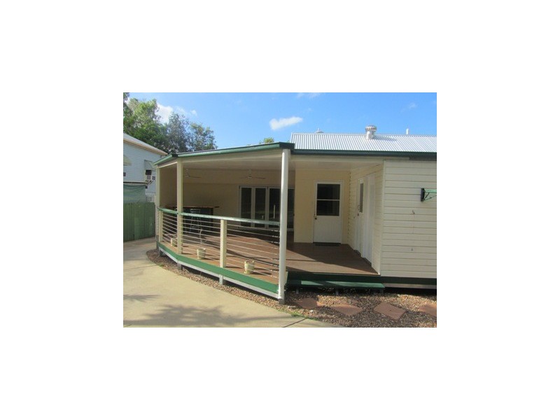 11 Garrick Street, West End QLD 4810