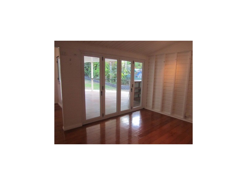 11 Garrick Street, West End QLD 4810