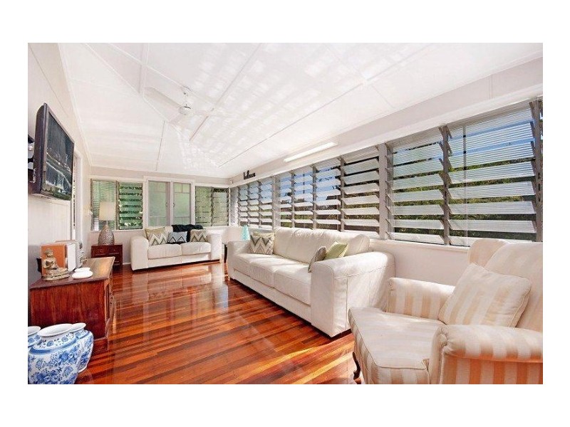 38 Thompson Street, Mundingburra QLD 4812