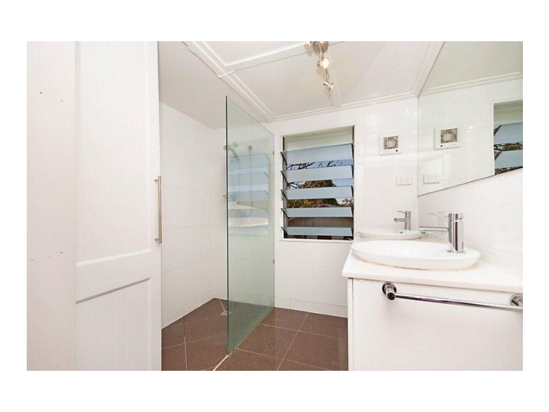 38 Thompson Street, Mundingburra QLD 4812