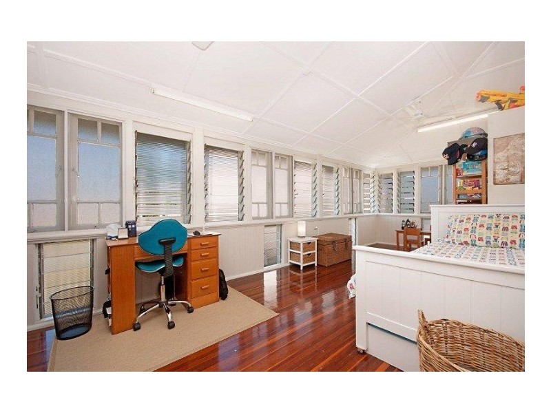 38 Thompson Street, Mundingburra QLD 4812