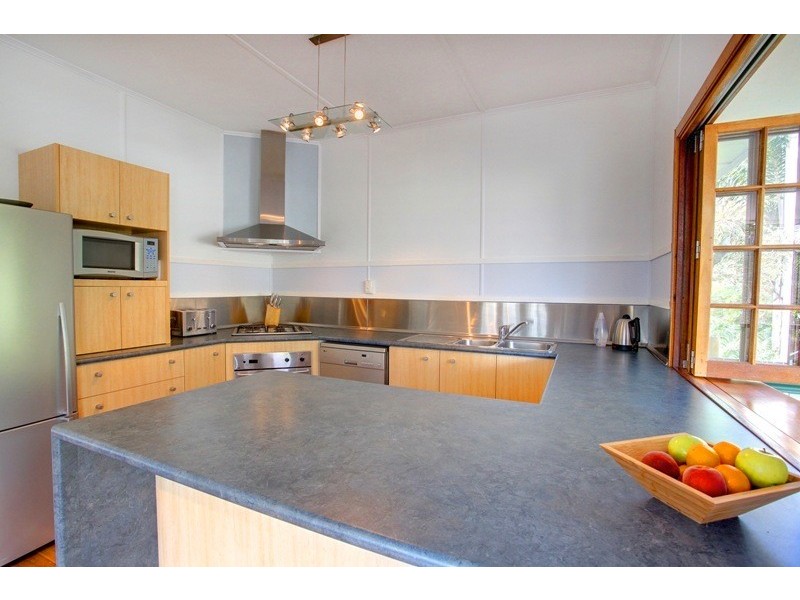 106 Bundock Street, Belgian Gardens QLD 4810