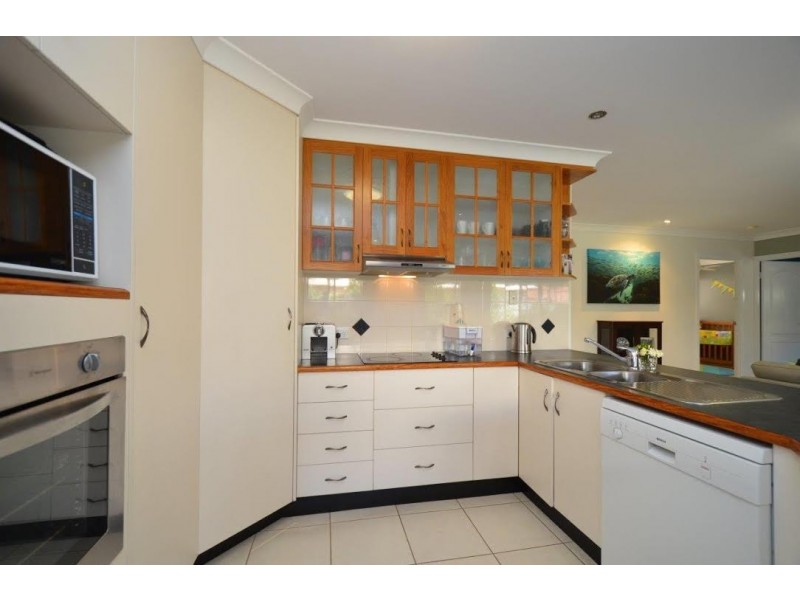 43 Bamboo Crescent, Mount Louisa QLD 4814