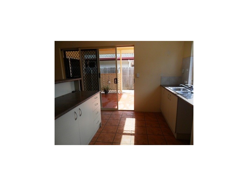 6 Phoenix Parade, Kirwan QLD 4817