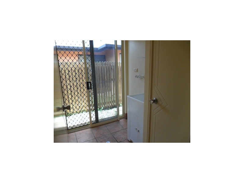 6 Phoenix Parade, Kirwan QLD 4817