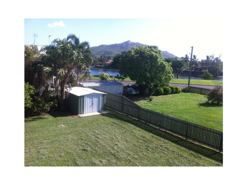 5 URQUHART STREET, Currajong QLD 4812