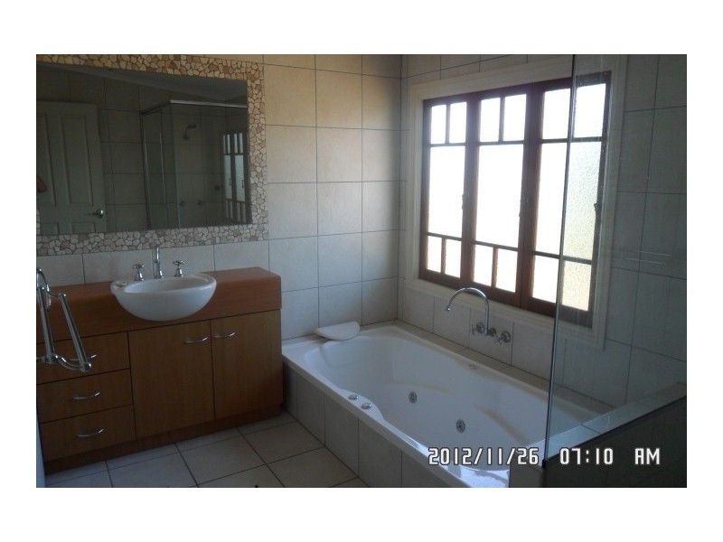 5 URQUHART STREET, Currajong QLD 4812