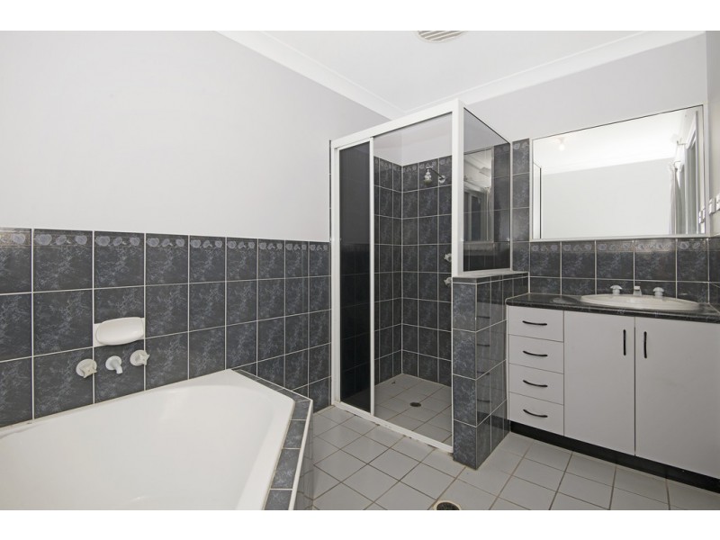 33 Florida Place, Kirwan QLD 4817