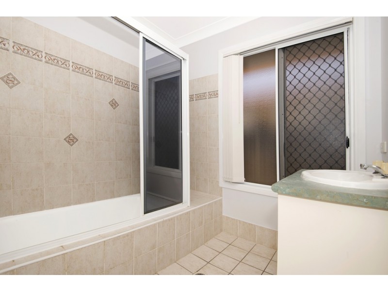 33 Florida Place, Kirwan QLD 4817