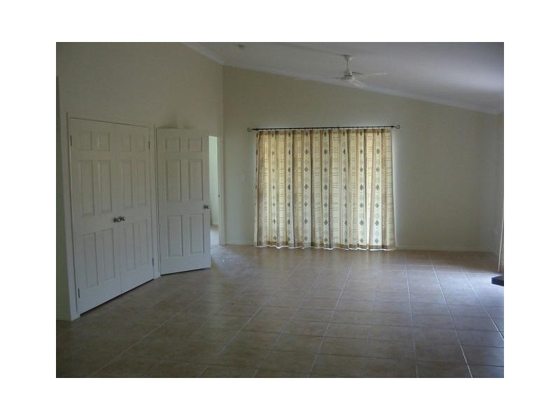 29 Warbler Crescent, Douglas QLD 4814