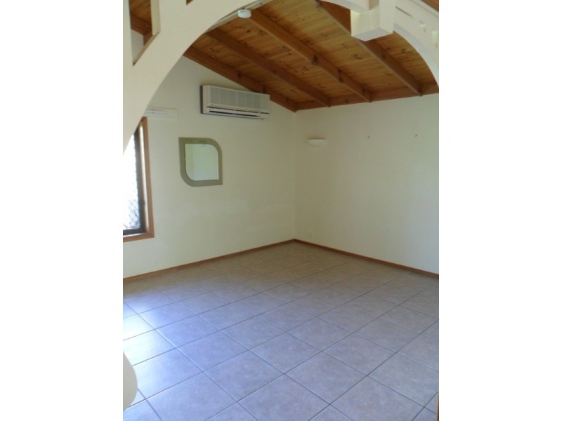 5 TIBOUCHINA STREET, Annandale QLD 4814